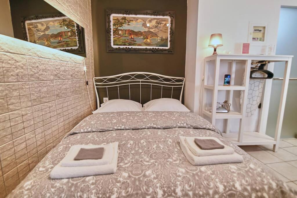 #Tyrtaiou Modern Design Studio Mytilíni Buitenkant foto
